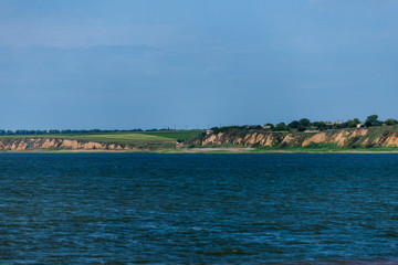 Naklejka premium shore at mountainzone