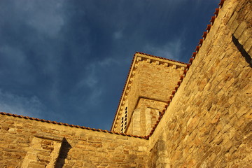 ciel et prieuré st Nicolas le soir