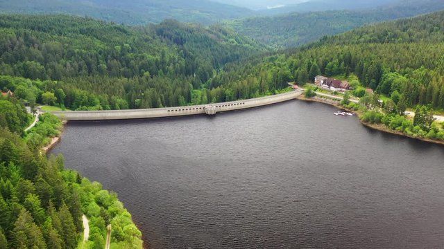 Anflug Staumauer