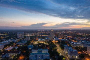 Fototapeta premium Florida State Capitol Building shot with a drone at night