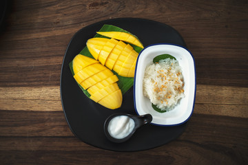 mango and sticky rice
