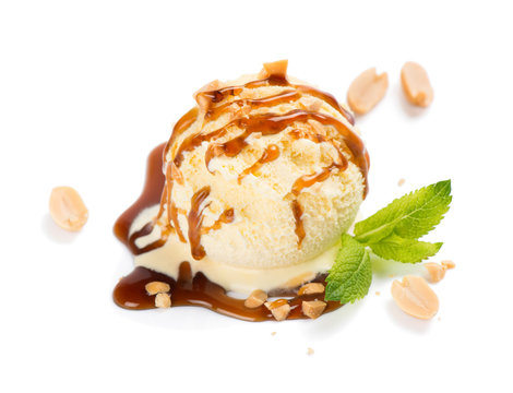  Boll of vanilla ice cream with peanut