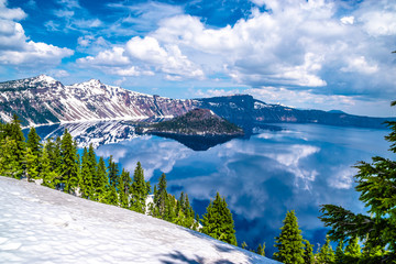 Beautiful Morning Hike Around Crater Lake in Crater National Park in Oregon - Powered by Adobe