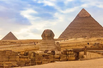 Foto op Canvas Egyptian Great Sphinx and pyramids of Giza in Cairo, Egypt © olyasolodenko
