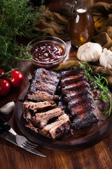 Spicy barbecued pork ribs