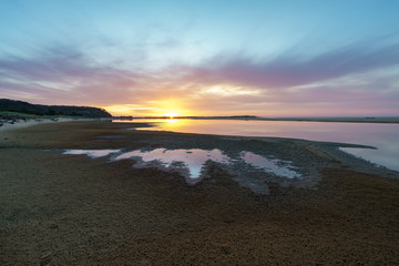 Morgenrot am Snowy River bei Marlo in Australien