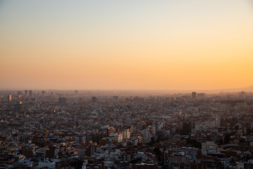 Fototapeta na wymiar Views of the city of Barcelona during sunset