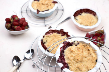 Strawberry crumble. sweet pie. crumble with strawberries.