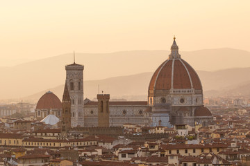 Fototapeta premium Tuscan skyline of Florence during summer time