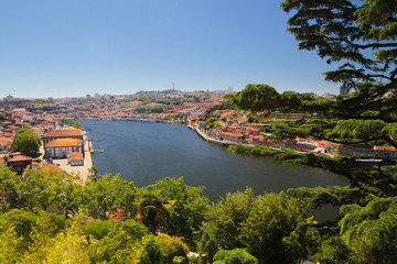 Fototapeta na wymiar City skyline with Porto town and Douro river