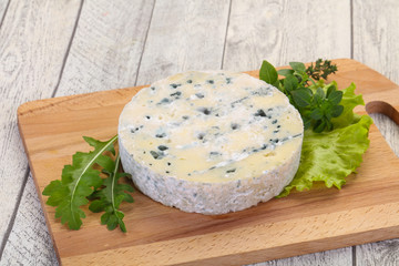 Round blue cheese