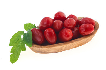 Red cherry tomatoes in the bowl