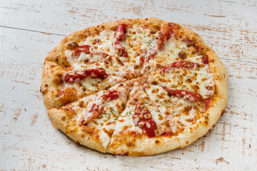 ピッツア　Italian home-made pizza