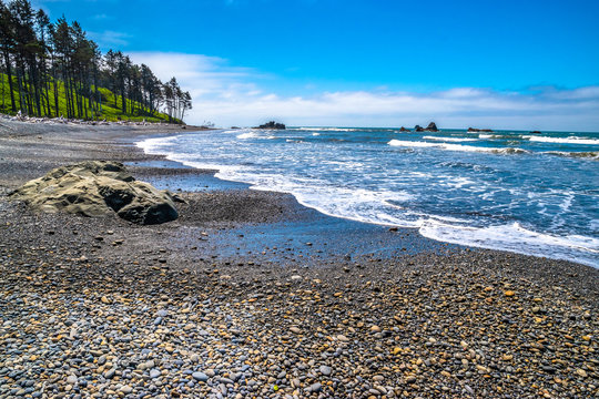 Beautiful Morning Hike on Ruby Beach in Olympic National Park, Washington