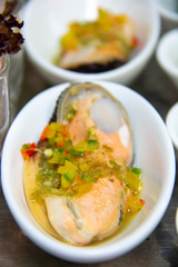 A mussel with spicy seafood 