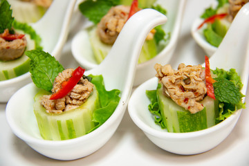 Spicy Mint Pork In Cucumbers