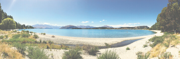 Fototapeta na wymiar Beautiful Lakes in New Zealand
