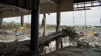 Dismantling Destruction factory rubble Breaking 