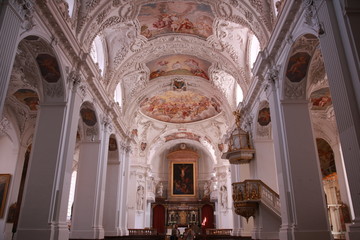 Fototapeta na wymiar interior of cathedral of cordoba spain