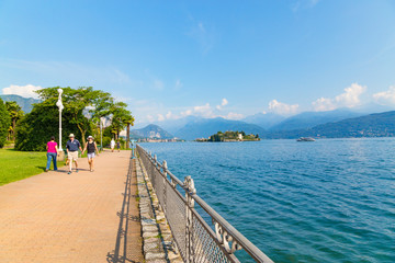 Fototapeta na wymiar Lakeside promenade at Stresa, Italy