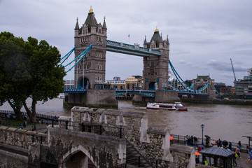 tower bridge in london