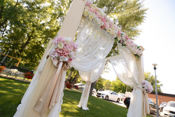 Beautiful decoration for the wedding. Flowers and romance