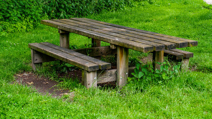 Fototapeta premium park wooden bench to sit