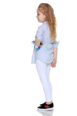 The little girl is full-length.