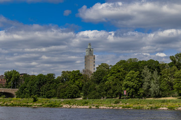 Albinm&uuml;ller-Turm Rotehornpark Elbufer Magdeburg