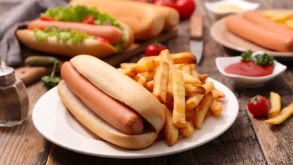 hot dog with french fried