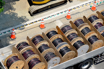 Transport power cables for construction