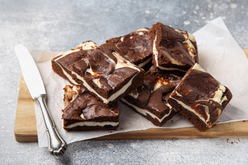 delicious cheesecake chocolate brownies