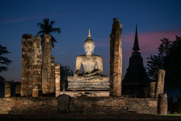 Fototapeta na wymiar ASIA THAILAND SUKHOTHAI WAT MAHATHAT BUDDHA