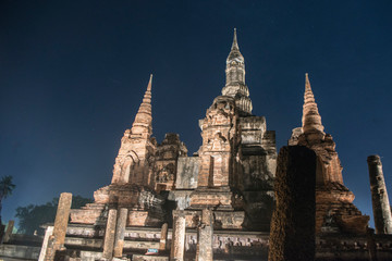 Fototapeta premium ASIA THAILAND SUKHOTHAI WAT MAHATHAT TEMPLE
