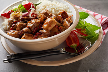 Angled view of plate underneath white bowl