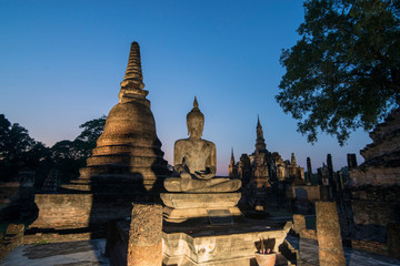Obraz premium AZJA TAJLANDIA SUKHOTHAI WAT MAHATHAT ŚWIĄTYNIA