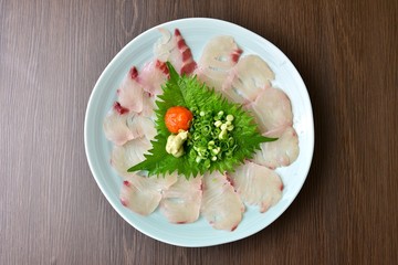 鯛の刺身