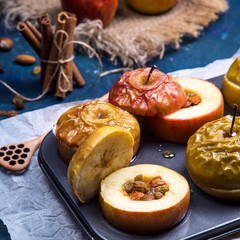 Baked apples as a healthy vegan sugar-free dessert