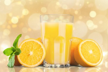 Tangerines and juice from tangerinesTangerines and juice from tangerines © BillionPhotos.com