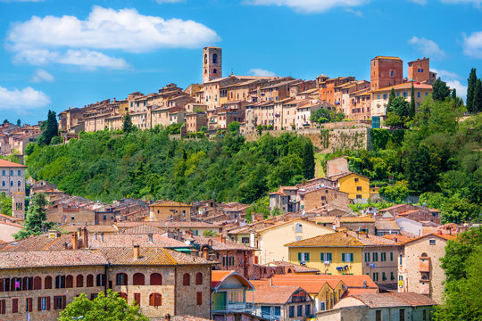 Village Colle di Val d'Elsa in Italy 