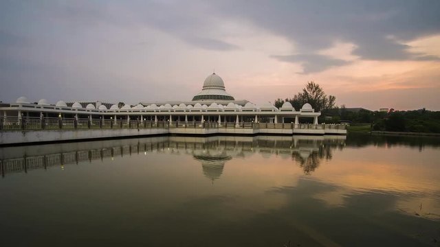 Time Lapse Of Majestic Mosque Of Seri Iskandar,Malaysia During Sunset..HD