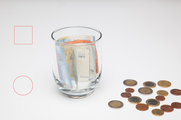 Euros, dinero en billetes y monedas, especulación, bancos, economía