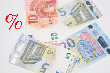 Euros, dinero en billetes y monedas, especulación, bancos, economía