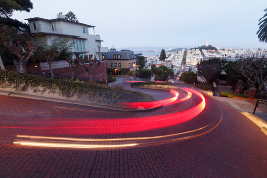 San Francisco, California, USA: The famous and bendy Lmbard Street in the evening.