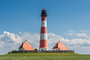 Fototapeta na wymiar Leuchtturm Westerheversand; Halbinsel Eiderstedt; Schleswig-Holstein