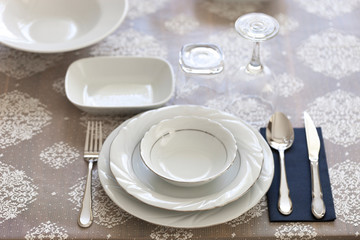 dining table plate fork spoon layout, dining