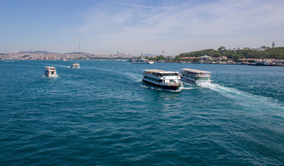 Obraz premium Steamers floating on the sea.