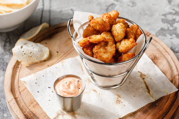 basket of fried chicken meat