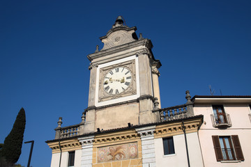Fototapeta na wymiar Clock Town Gate. The Porta dell'Orologio in Salò (Garda Lake - Italy)