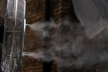 refresher fan with cold water spray